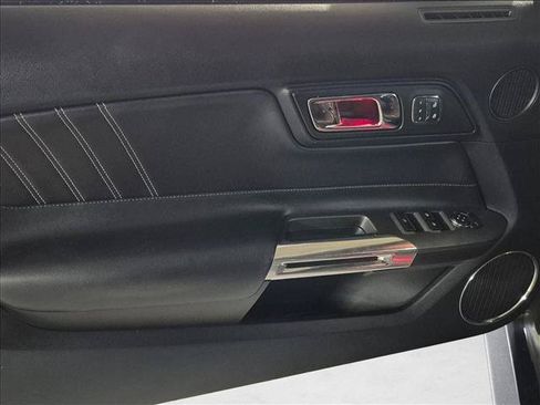 Used 2015 Ford Mustang GT Premium w/ Equipment Group 401A RWD image 9