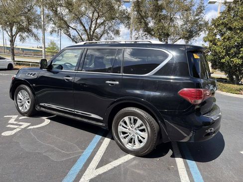 Used 2016 INFINITI QX80 4WD w/ Signature Edition Package image 4