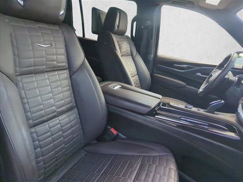 Used 2024 Cadillac Escalade ESV Sport Platinum w/ LPO, ONYX Package AWD/4WD image 26