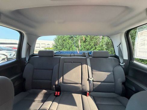 Used 2018 Chevrolet Silverado 1500 LT w/ All Star Edition AWD/4WD image 3