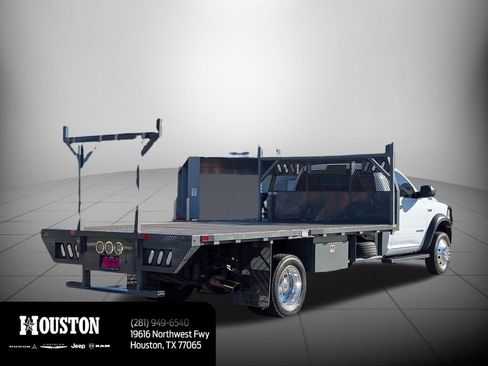 Used 2022 RAM 5500 Tradesman image 3