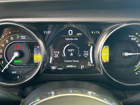 Used 2023 Jeep Wrangler Unlimited Rubicon 4xe AWD/4WD image 30