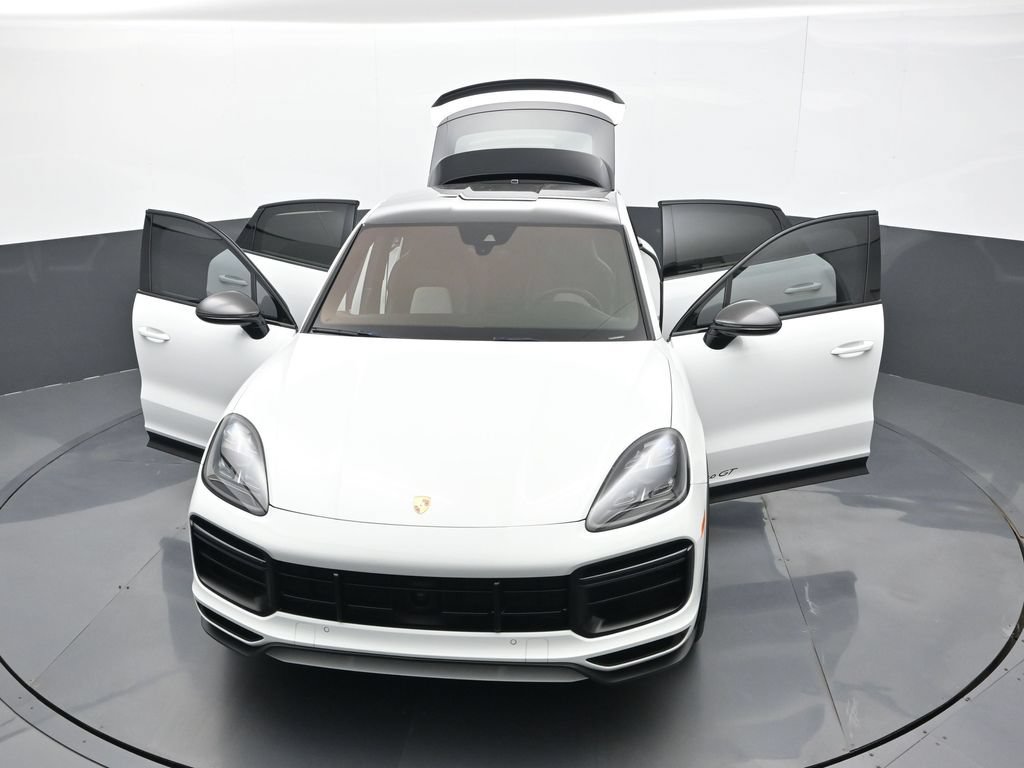 Certified 2023 Porsche Cayenne Turbo GT AWD/4WD image 31