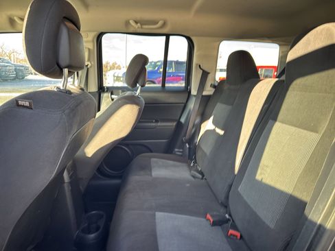 Used 2015 Jeep Patriot Sport w/ Power Value Group image 29