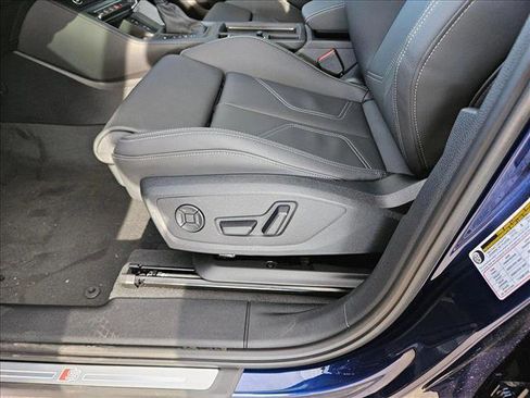 New 2025 Audi Q3 2.0T Premium w/ Convenience Package image 4