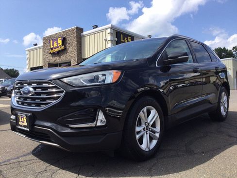 Used 2019 Ford Edge SEL w/ Equipment Group 201A AWD/4WD image 2