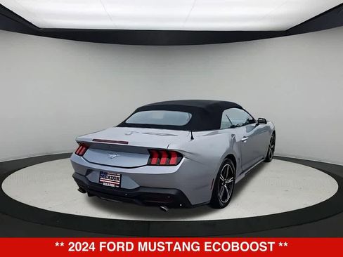 Used 2024 Ford Mustang Convertible RWD image 7