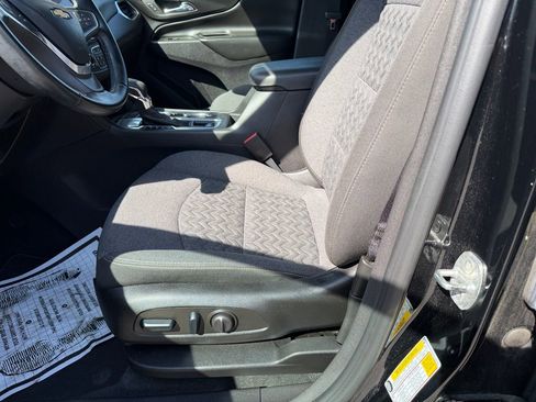 Used 2023 Chevrolet Equinox LT FWD image 12