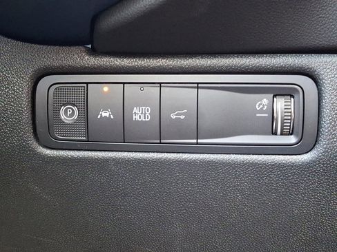 Used 2025 Chevrolet Equinox EV LT w/ Convenience Package image 21