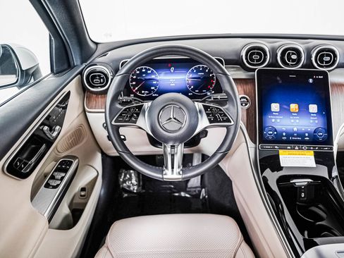 Certified 2026 Mercedes-Benz GLC 300 image 11