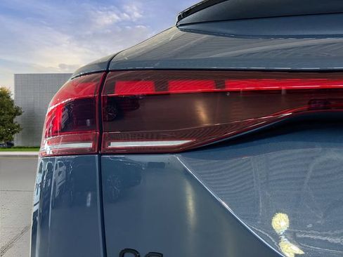 New 2027 Audi Q6 e-tron Premium AWD/4WD image 10