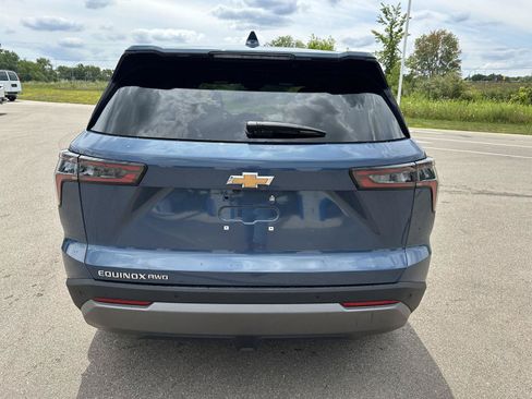 Used 2025 Chevrolet Equinox LT AWD/4WD image 6