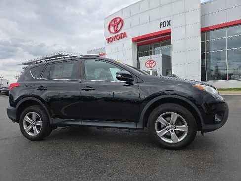Used 2015 Toyota RAV4 XLE AWD/4WD image 1