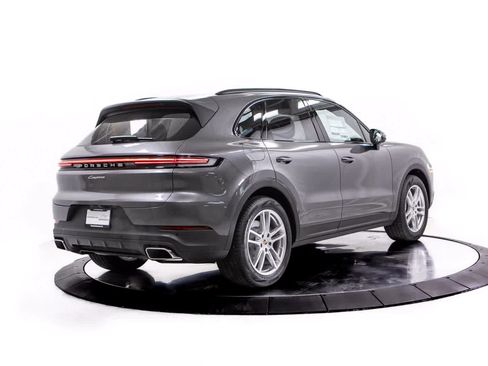 Certified 2026 Porsche Cayenne AWD/4WD image 7