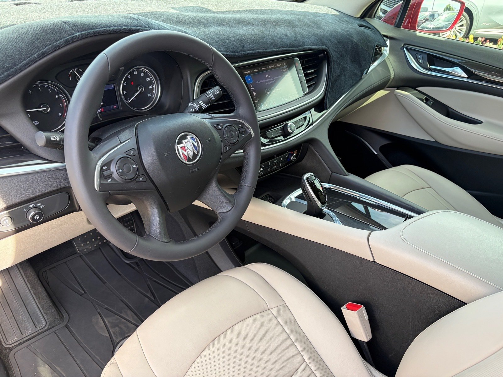 Used 2020 Buick Enclave Essence w/ Sound and Sites Package FWD image 16
