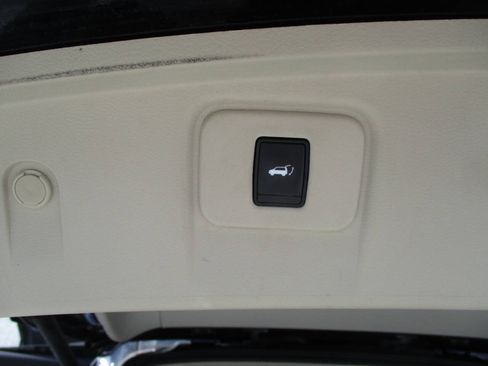 Used 2017 Nissan Murano Platinum w/ Platinum Technology Package AWD/4WD image 34