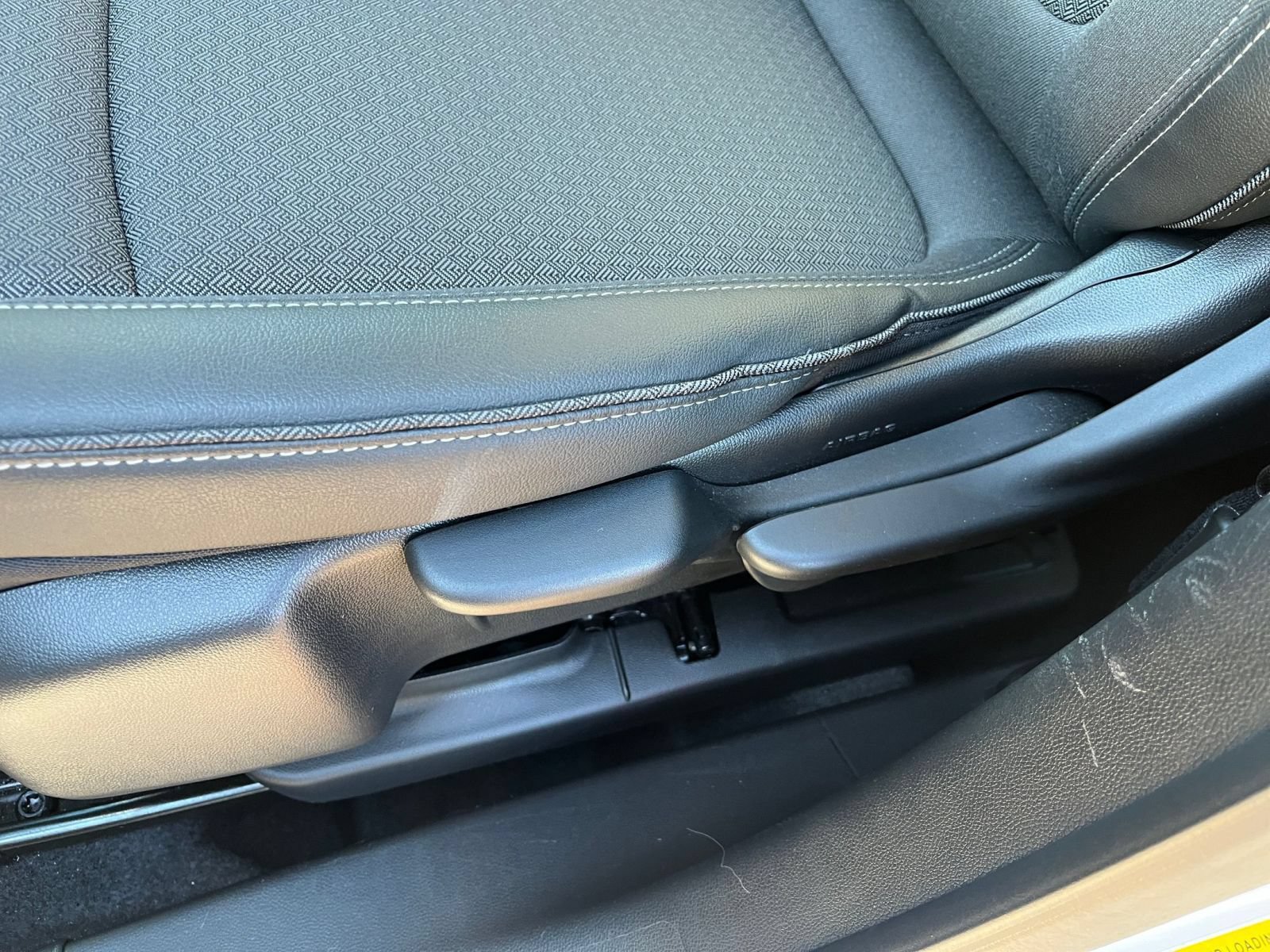 Used 2026 Buick Encore GX Preferred AWD/4WD image 21