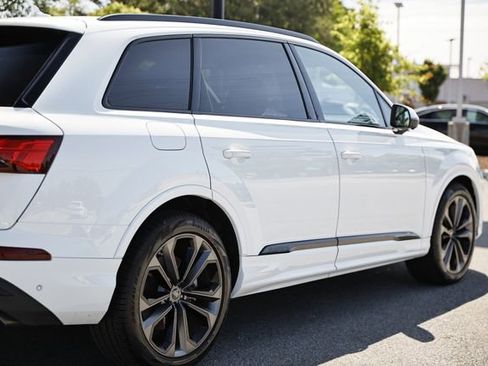 Used 2025 Audi Q7 3.0T Prestige AWD/4WD image 7