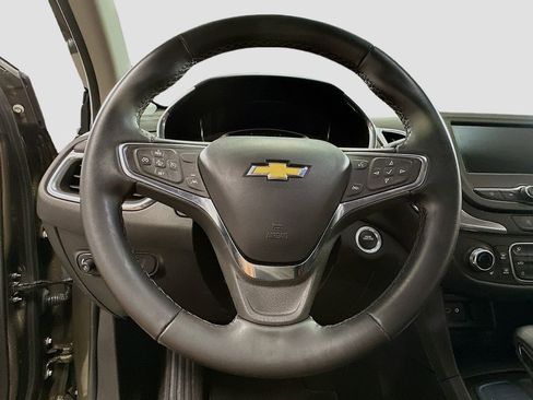 Used 2023 Chevrolet Equinox LT FWD image 12