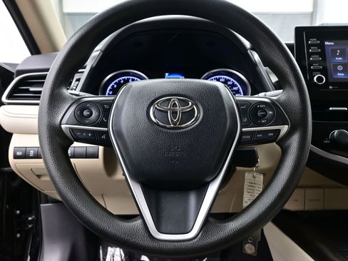 Used 2021 Toyota Camry LE FWD image 21