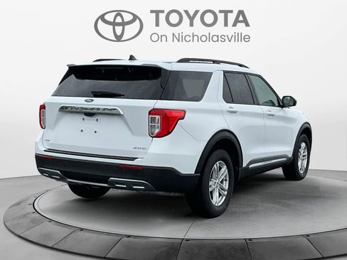 Used 2023 Ford Explorer XLT w/ Equipment Group 202A image 5