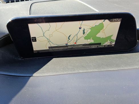 Used 2024 MAZDA MAZDA3 s image 20