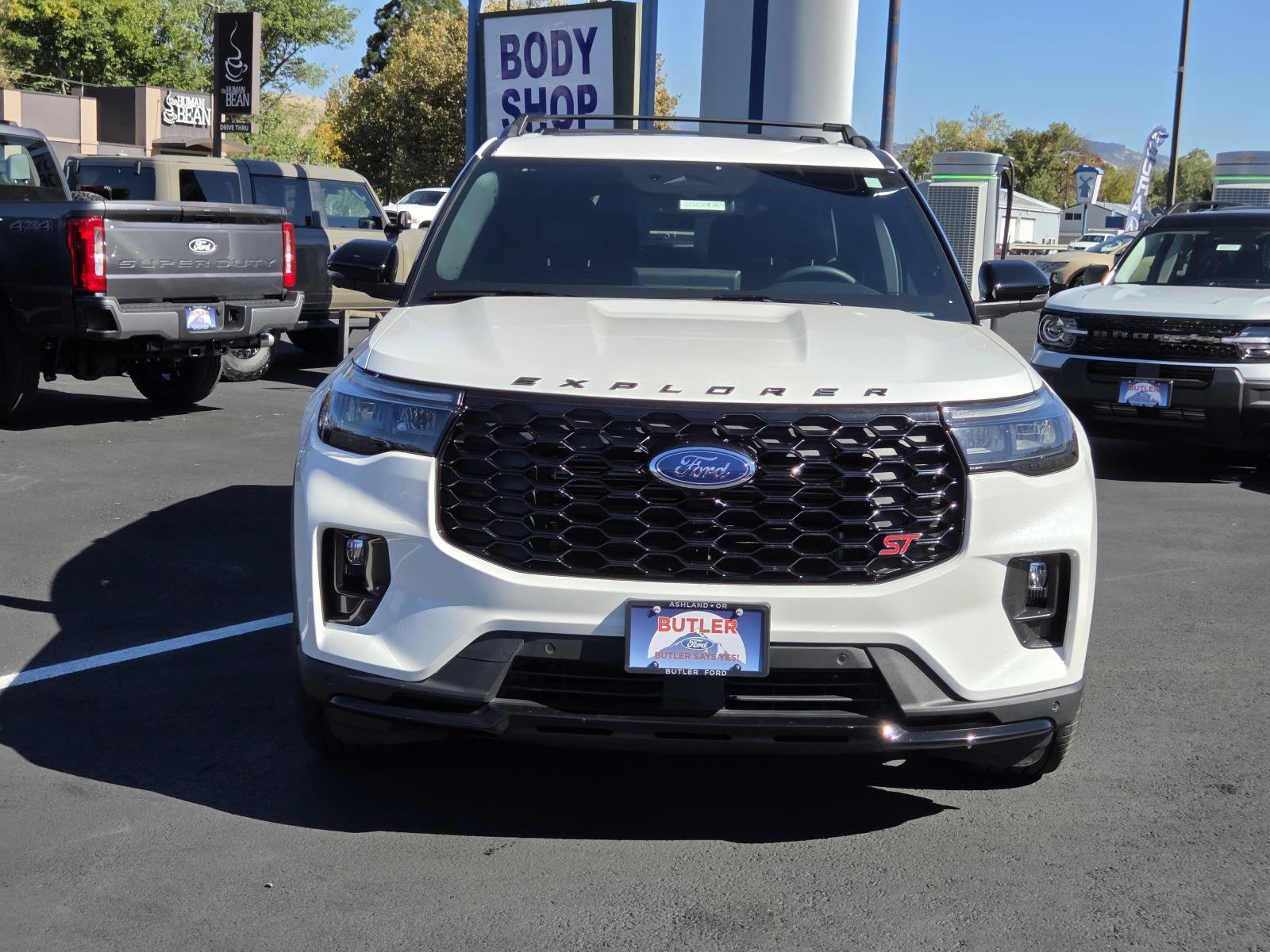Used 2025 Ford Explorer ST w/ Sun And Sound Package AWD/4WD image 2