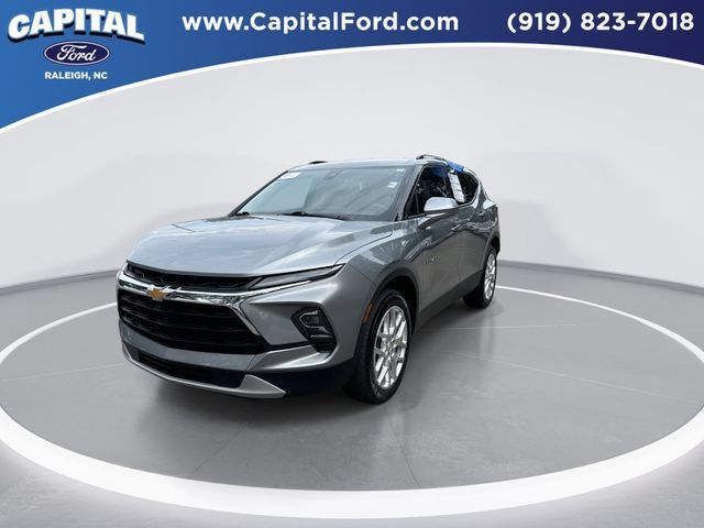 Used 2024 Chevrolet Blazer LT w/ Convenience Package FWD image 4