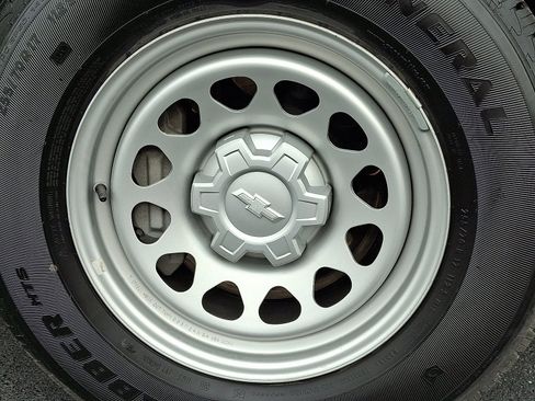 Used 2024 Chevrolet Silverado 1500 W/T image 7