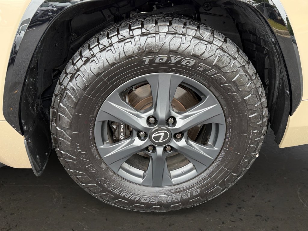 Certified 2025 Lexus LX 700h Overtrail AWD/4WD image 29