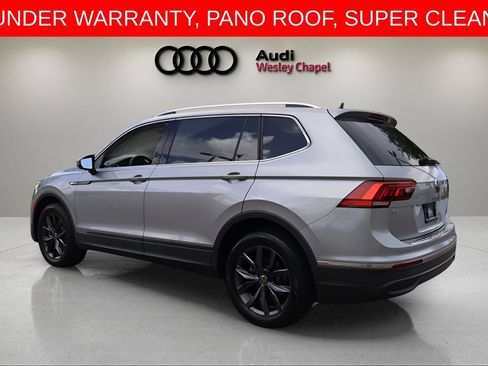 Used 2023 Volkswagen Tiguan SE w/ Panoramic Sunroof Package FWD image 3