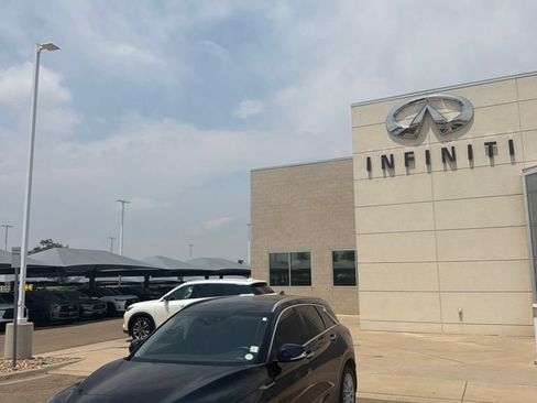 Used 2021 INFINITI QX50 Luxe AWD/4WD image 3