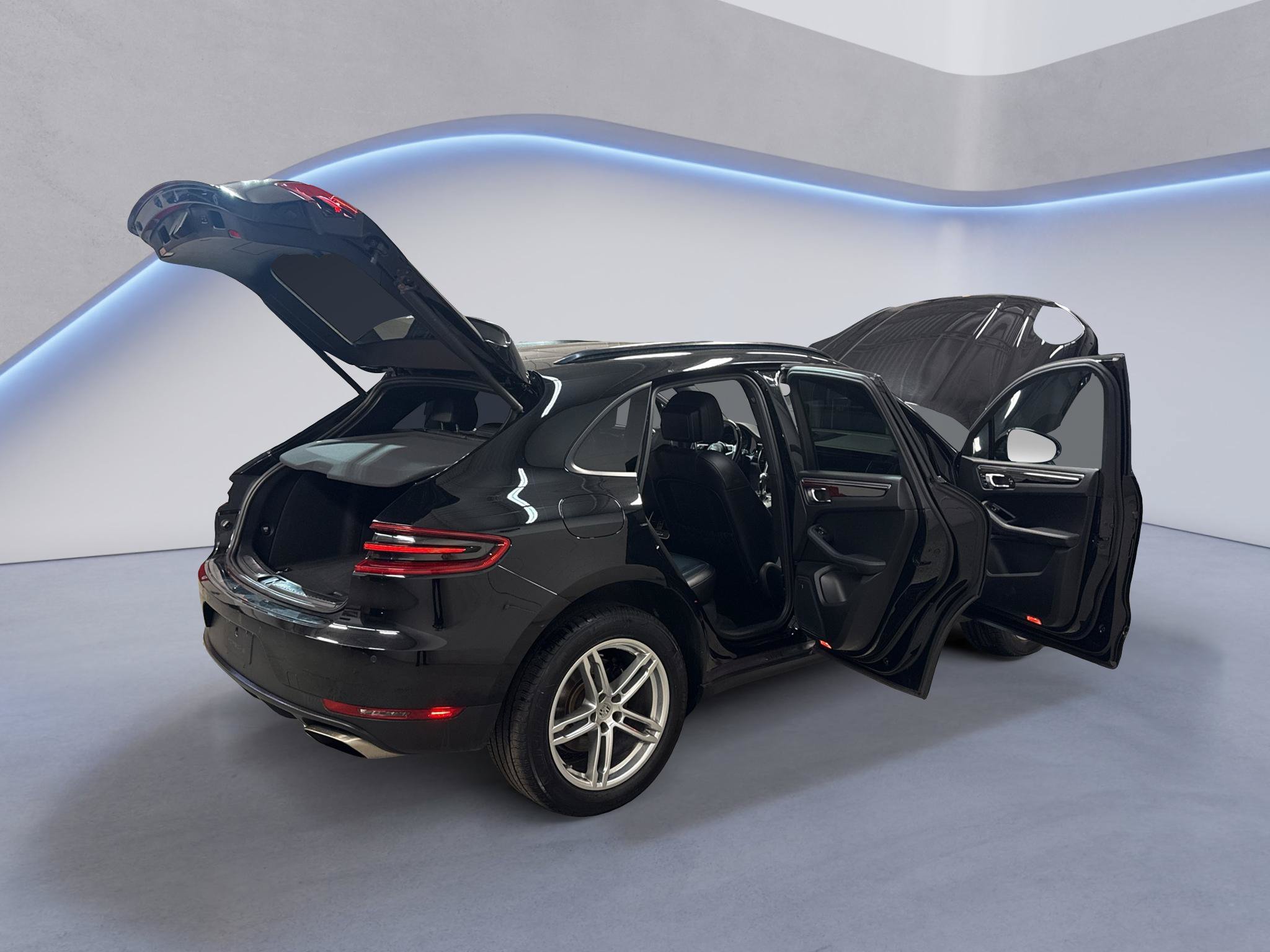Used 2018 Porsche Macan AWD/4WD image 14