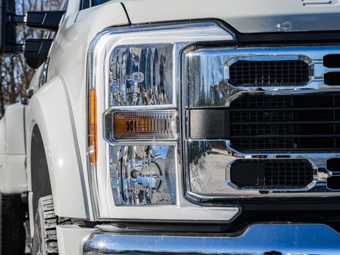 New 2026 Ford F450 XLT w/ 360-Degree Camera Package image 11