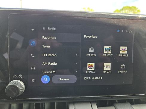 Used 2024 Toyota RAV4 SE image 37