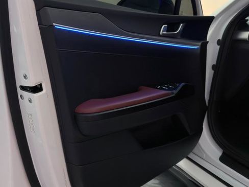 Used 2023 Kia K5 GT-Line image 17