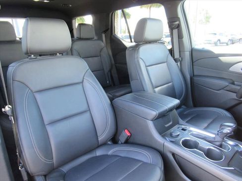 Certified 2023 Chevrolet Traverse LT image 22