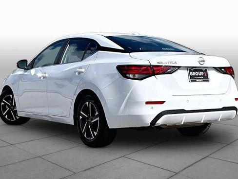 Certified 2025 Nissan Sentra SV FWD image 12