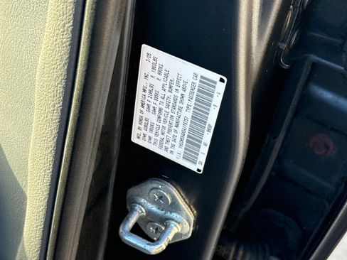 Used 2005 Honda Accord LX image 20