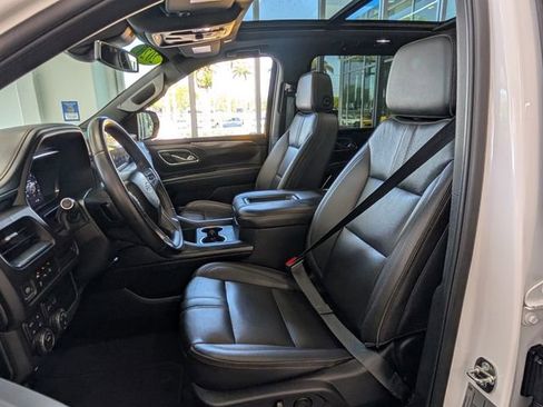 Used 2023 Chevrolet Suburban RST AWD/4WD image 5