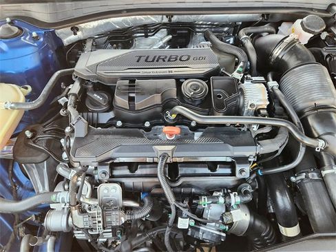 Used 2023 Kia K5 GT-Line image 9