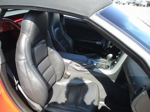 Used 2007 Chevrolet Corvette Base w/ Preferred Equipment Group image 15