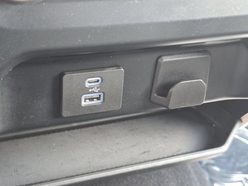 Used 2023 Ford F150 XLT AWD/4WD image 8