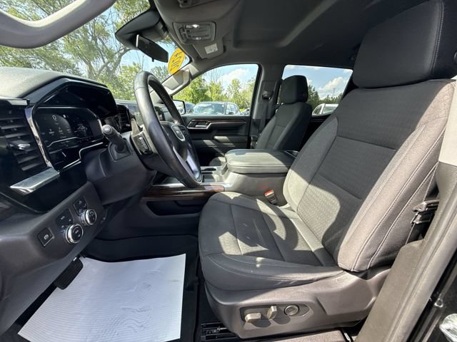 Certified 2024 GMC Sierra 1500 Elevation w/ LPO, Elevation Black Package AWD/4WD image 18