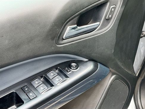 Used 2020 Chevrolet Colorado Z71 AWD/4WD image 17