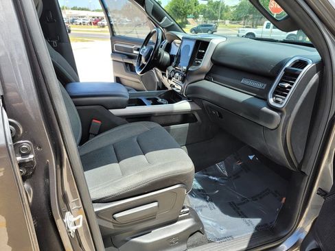 Used 2021 RAM 1500 Big Horn AWD/4WD image 14