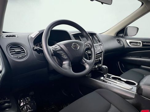 Used 2019 Nissan Pathfinder S image 15