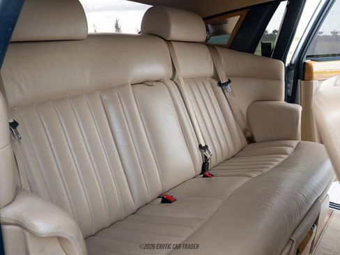 Used 2005 Rolls-Royce Phantom Sedan RWD image 53