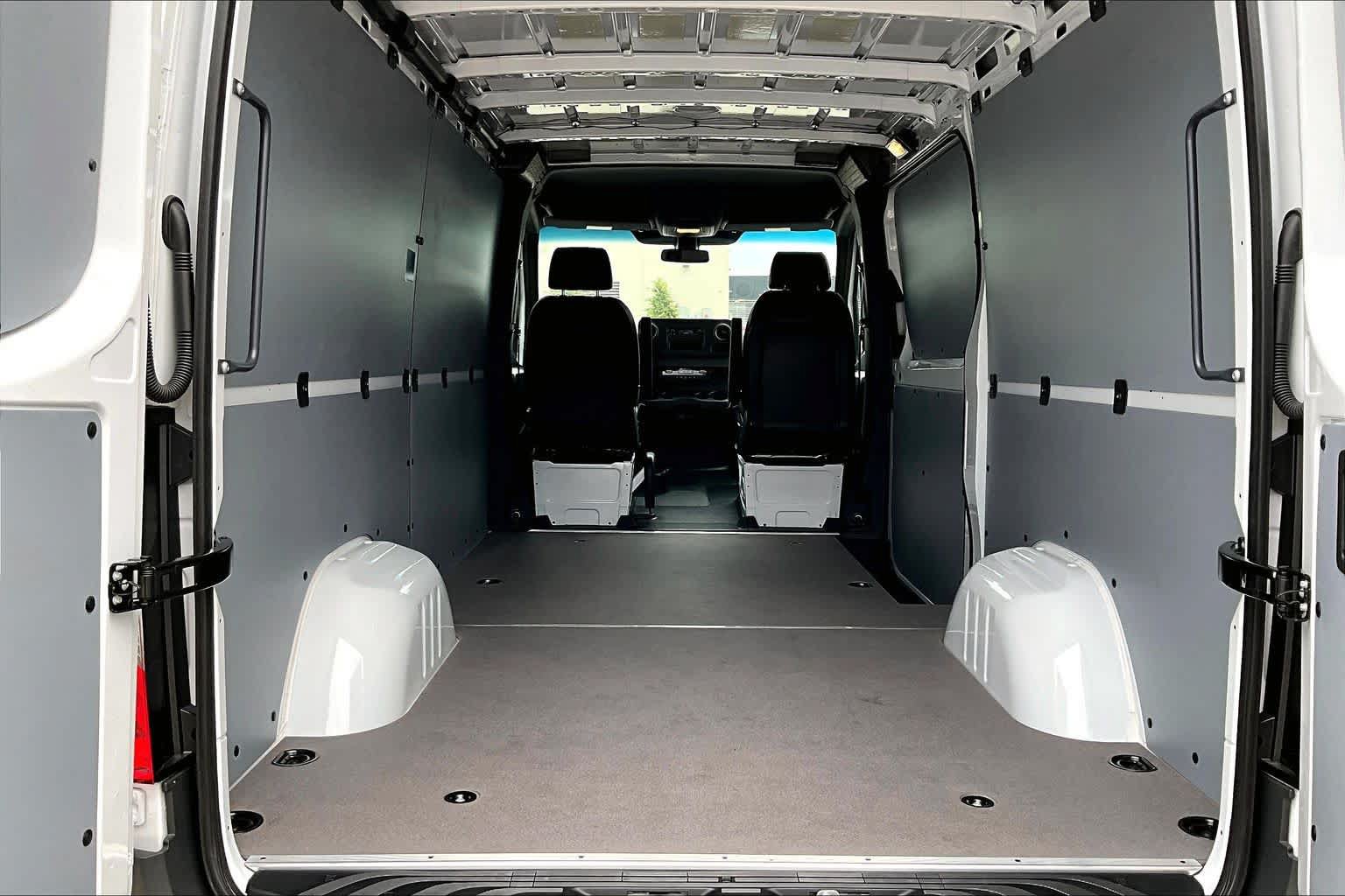 Used 2026 Mercedes-Benz Sprinter 2500 image 20