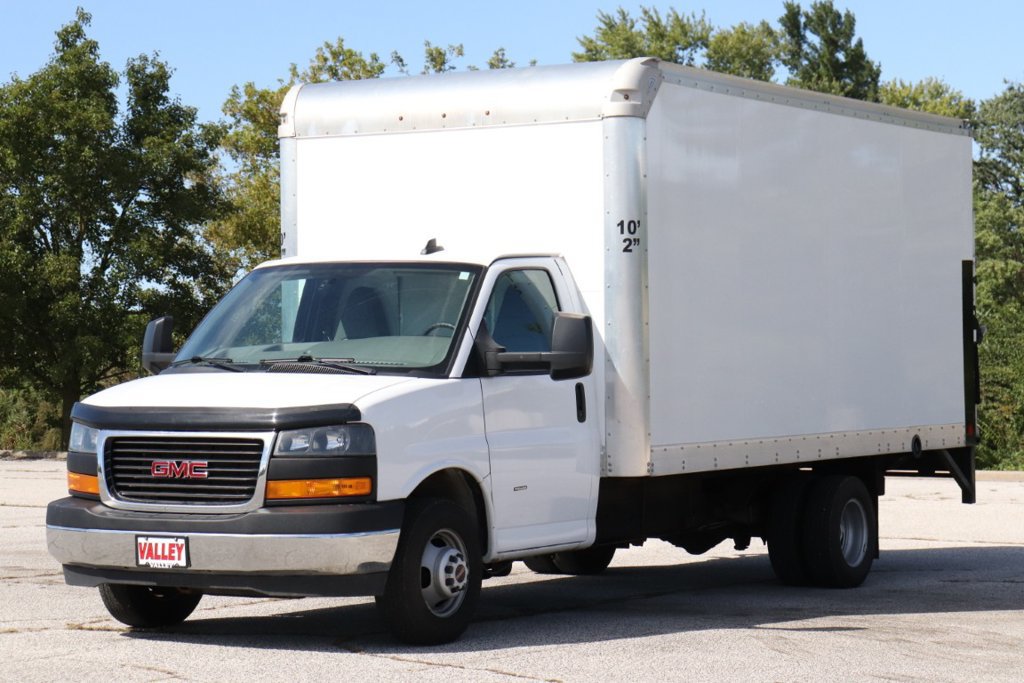 Used 2022 GMC Savana 3500 Extended w/ Power Convenience Package RWD image 5